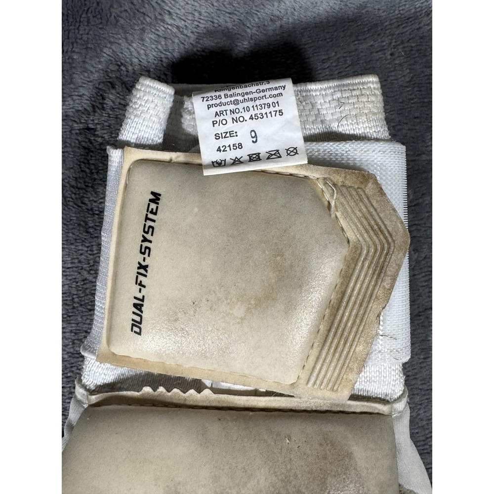 Uhlsport Goalkeeper Gloves Mens Size 9 White Absolutgrip Half Negative Soccer - Picture 10 of 14